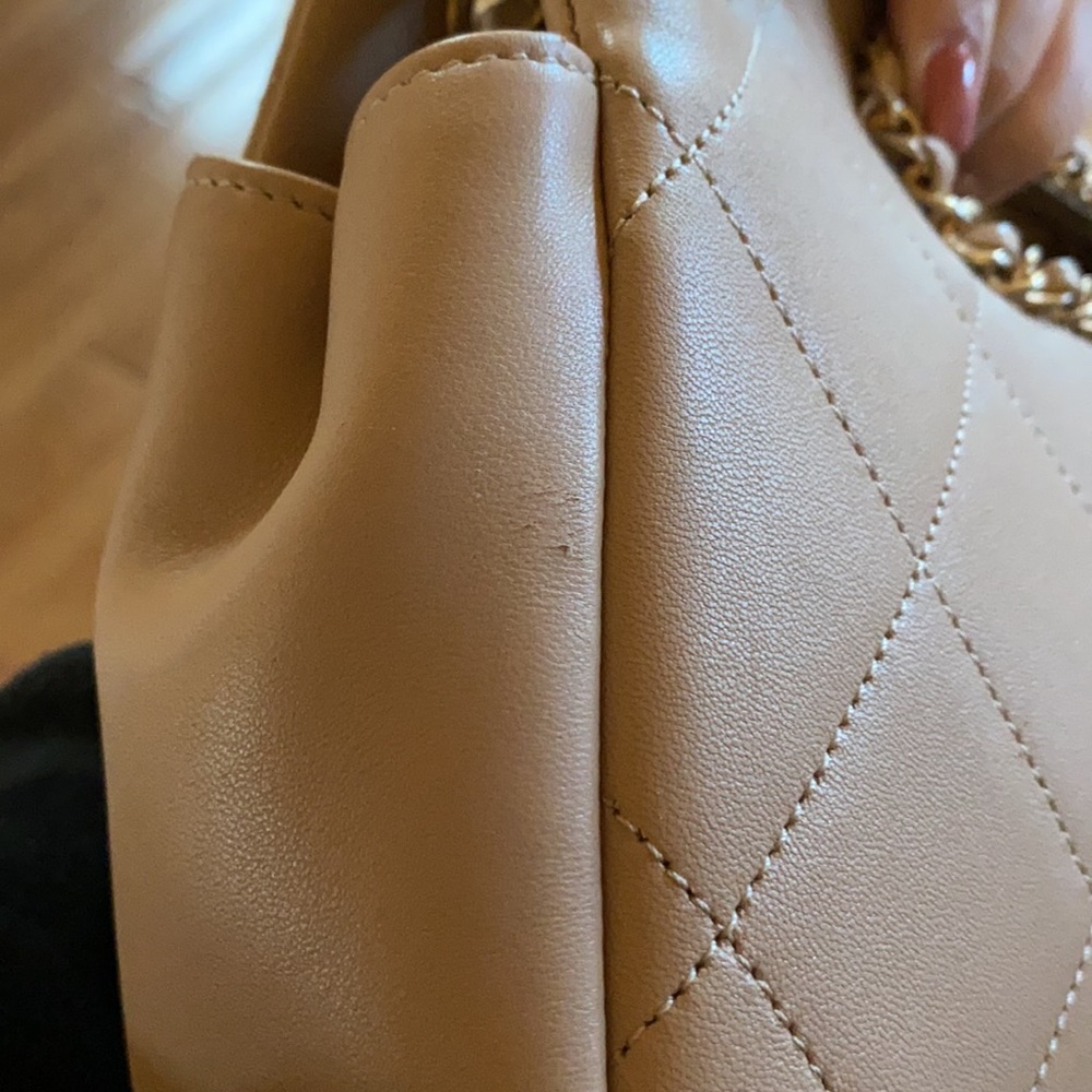 🦄 RARE Auth. Chanel 20P Med. center cutout flap - Picture 17 of 17